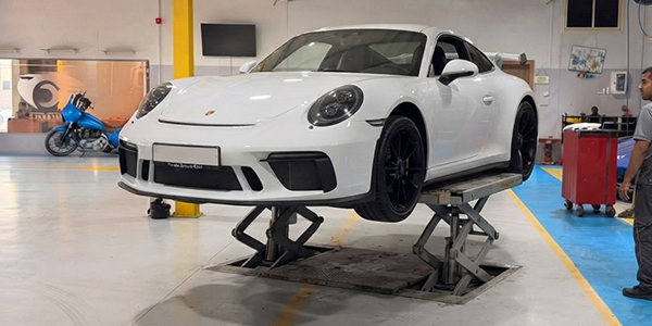 Porsche Workshop